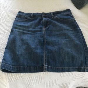 Jean skirt women’s size 4